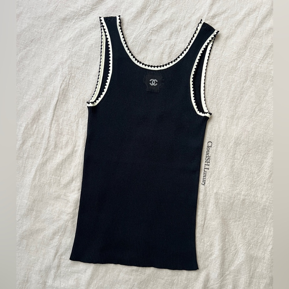 Auth Chanel Classic CC Logo Black Knit Tank Top - Size 38